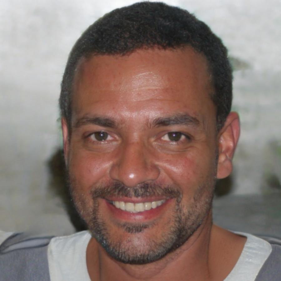 Portret Tomasz Kowalski